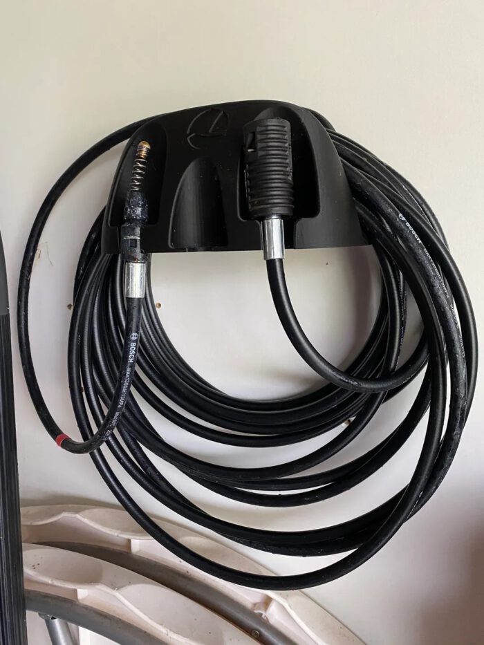 SchlauchDock Pro Robuste Wandhalterung für sauberes und sicheres Verstauen. – Bild 3