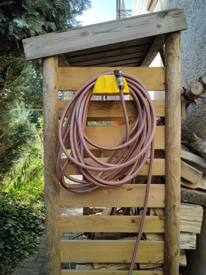 SchlauchDock Pro Robuste Wandhalterung für sauberes und sicheres Verstauen. – Bild 2
