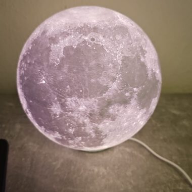 Mond Lampe
